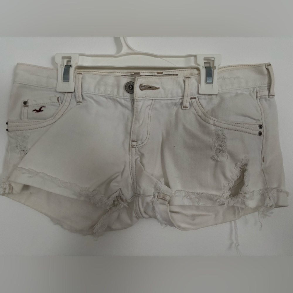 Assorted 6 junior’s shorts
Hollister, Juicy, Almost Famous
Flexible!